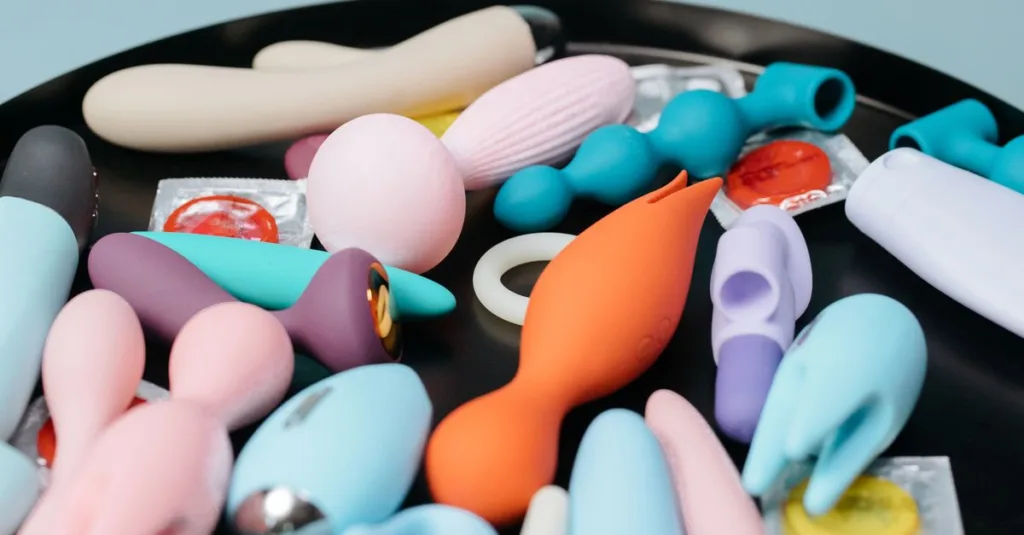 découvrez comment introduire les sextoys dans votre relation pour renforcer l'intimité, pimenter votre vie amoureuse et explorer de nouvelles sensations en toute confiance.