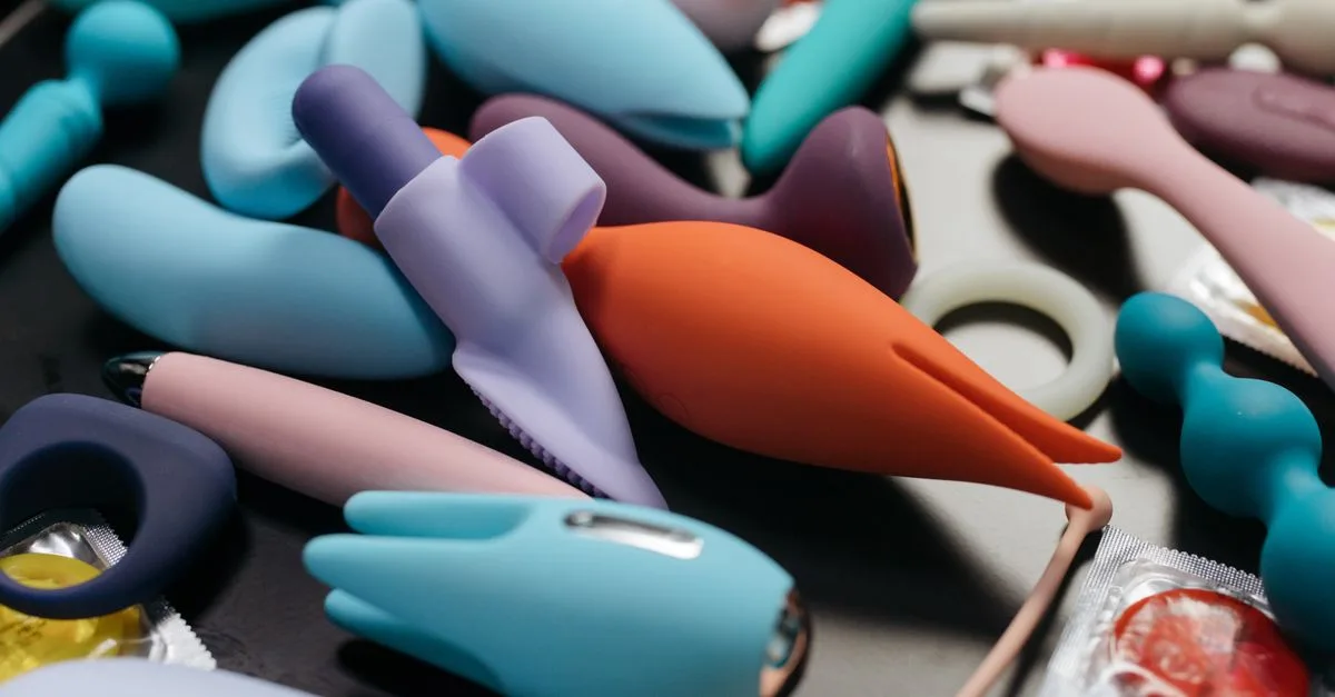 découvrez notre sélection de gode vibrant pour des sensations intenses et un plaisir inédit. qualité, sécurité et plaisir garantis.
