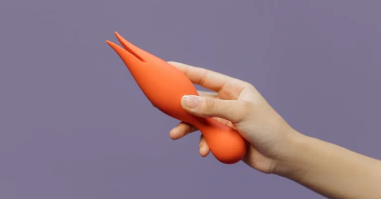 découvrez comment voyager facilement avec des jouets sexuels rechargeables : conseils de sécurité, astuces de rangement et règles de transport pour un voyage sans souci.
